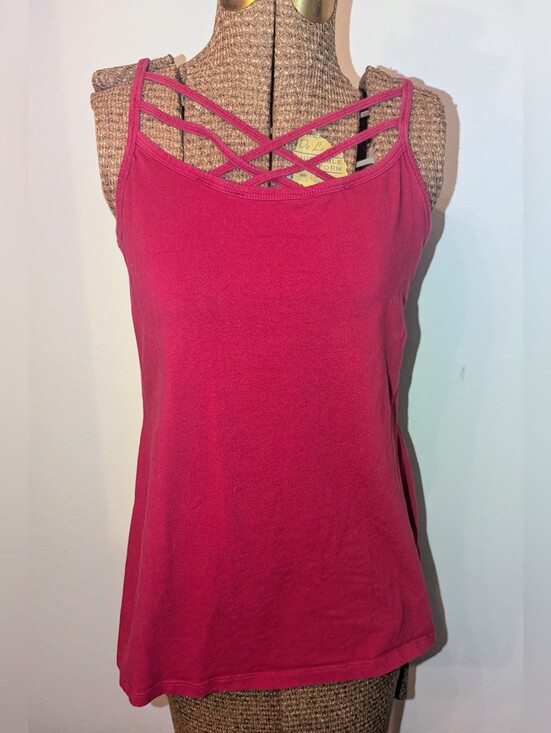 torrid Tops - Torrid 1X Raspberry Strappy Crisscross Foxy Cami